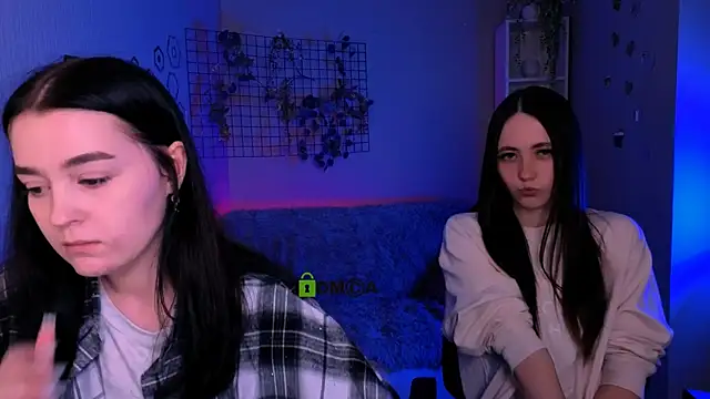 bella dorn online show from April 10, 2026, 7:21 pm