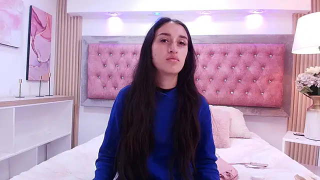 Shy Cherry  online show from April 7, 2026, 1:13 pm