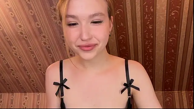 Anne Blossomm online show from May 15, 2026, 7:12 pm
