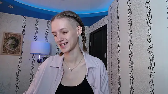Chrissy Joyful online show from August 4, 2026, 4:06 am