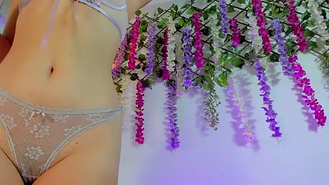 Petite Artemis online show from March 18, 2026, 2:30 pm