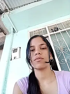 Cata pussyhot online show from May 7, 2026, 6:11 pm
