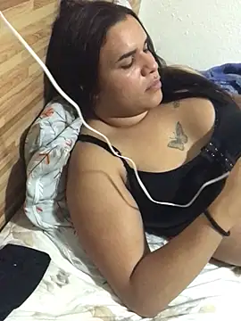 Gabrielaparaiso online show from May 7, 2026, 11:41 pm