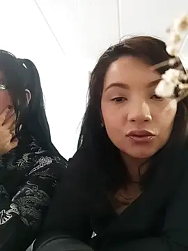 Marianaxc online show from April 4, 2026, 1:23 am