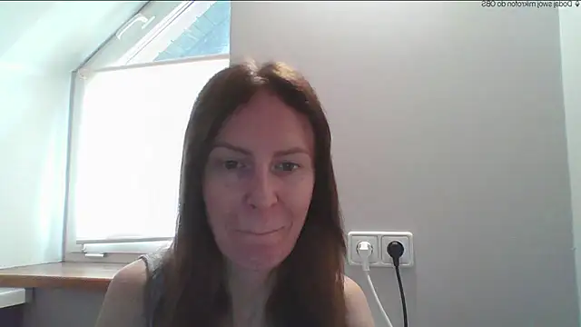 Snapshot of AnnaTight chatting on May 7, 2026, 9:12 am AnnaTight online show from May 7, 2026, 9:12 am