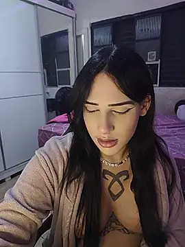 Snapshot of isabeladecaria chatting on July 26, 2026, 4:30 am isabeladecaria online show from July 26, 2026, 4:30 am