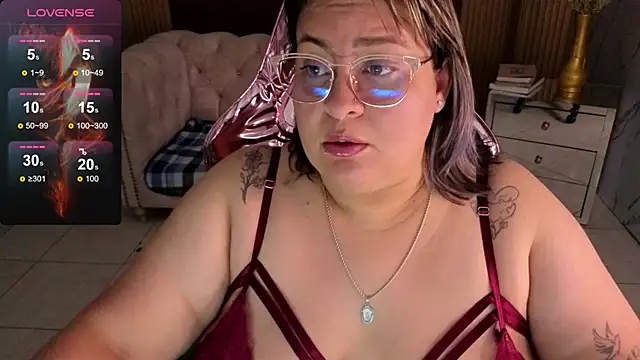 Astrid1 s online show from May 31, 2026, 3:12 am