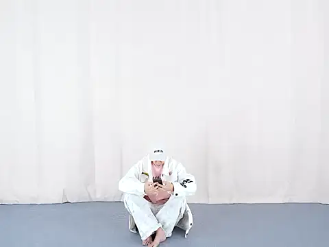 Vae-002 online show from April 22, 2026, 7:04 am