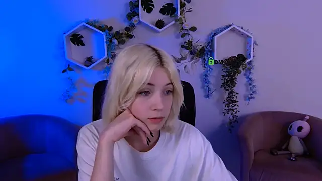  sabrina moore online show from June 24, 2026, 6:50 pm