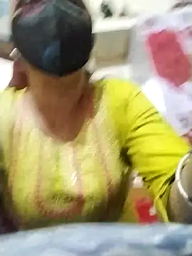 Snapshot of falgunidas58439 chatting on March 12, 2026, 12:31 pm falgunidas58439 online show from March 12, 2026, 12:31 pm