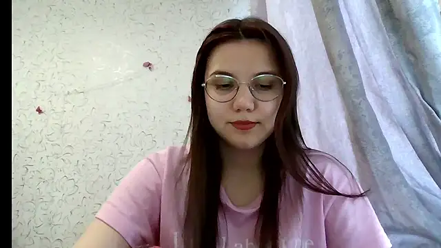 Snapshot of Aurora_Breeze chatting on May 5, 2026, 11:02 am Aurora Breeze online show from May 5, 2026, 11:02 am