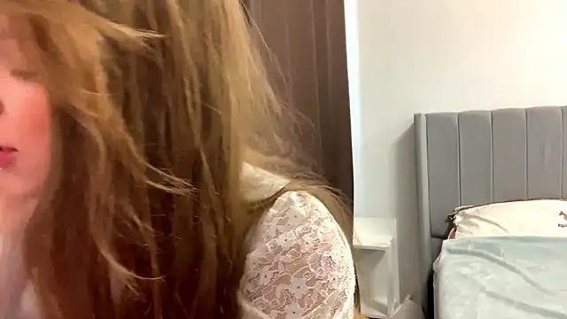 Kissme Kira online show from April 23, 2026, 9:16 am