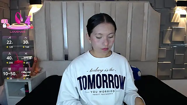 Chloe16  online show from May 2, 2026, 7:08 pm