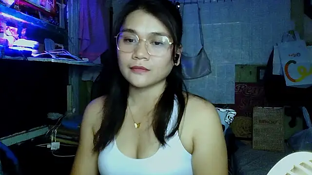 AniaFowler online show from March 8, 2026, 2:53 pm