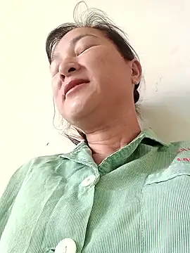 Yuhi3d online show from April 28, 2026, 2:38 am