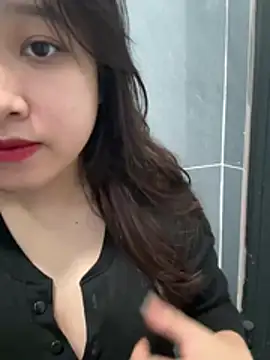 Beautiful roses online show from March 11, 2026, 11:15 am