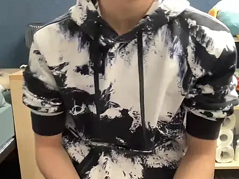 hoppyhops online show from March 12, 2026, 4:33 pm