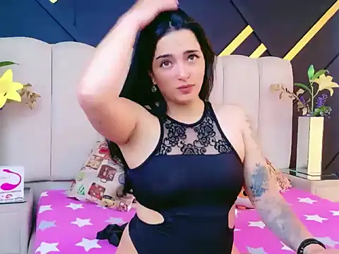 IsadoraSmit online show from April 25, 2026, 1:52 pm