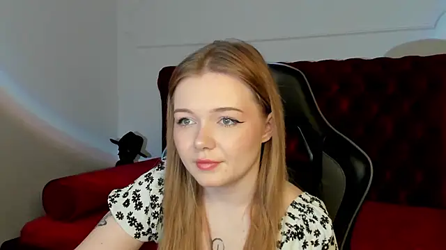 ElinaVale online show from May 4, 2026, 5:16 pm