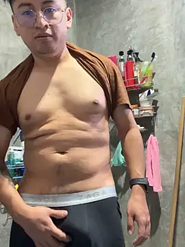 GoldenM95 online show from March 11, 2026, 7:08 pm