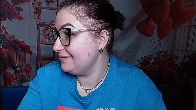 Snapshot of JannaCurvy chatting on March 9, 2026, 6:39 am JannaCurvy online show from March 9, 2026, 6:39 am