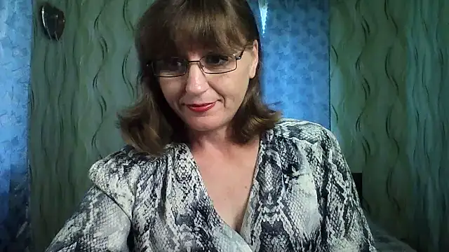 Snapshot of Alisaprice077 chatting on June 28, 2026, 8:42 am Alisaprice077 online show from June 28, 2026, 8:42 am