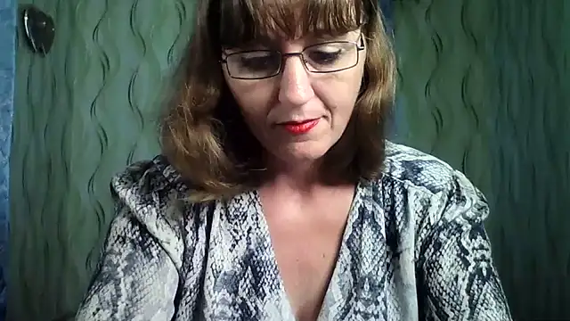 Snapshot of Alisaprice077 chatting on August 2, 2026, 6:23 am Alisaprice077 online show from August 2, 2026, 6:23 am