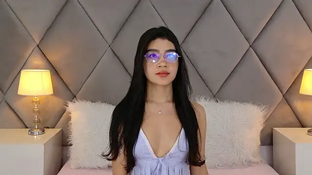 OliviaDiaz online show from April 30, 2026, 8:16 pm