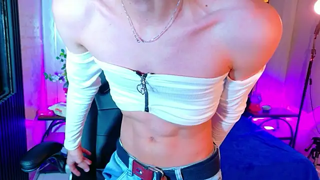 Stefany PiInk online show from May 12, 2026, 12:22 pm
