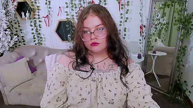 Emily Muse online show from March 13, 2026, 1:16 pm