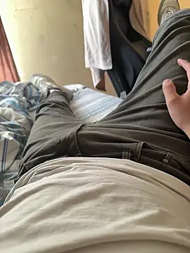 Cr1sXPorn online show from April 5, 2026, 8:48 pm