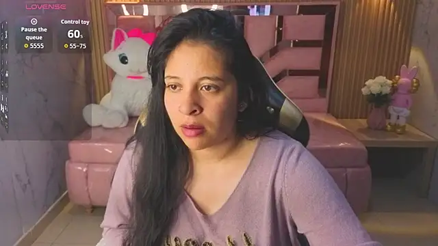 Snapshot of sara_tellez_s chatting on June 18, 2026, 3:05 am sara tellez s online show from June 18, 2026, 3:05 am