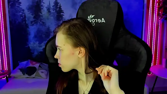 AriaGracen online show from April 1, 2026, 8:26 am