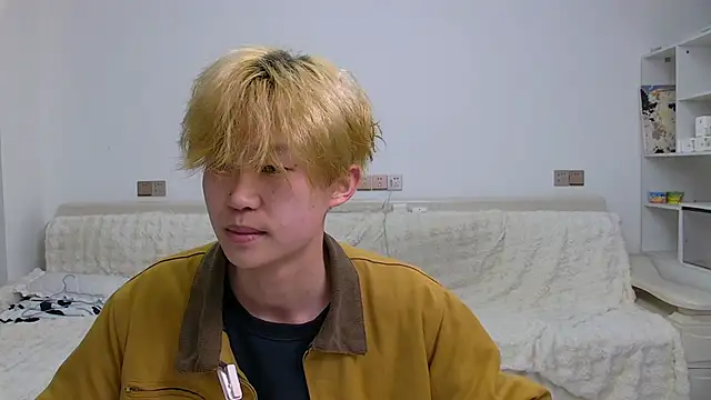 Chili-001 online show from March 8, 2026, 10:07 am