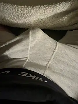 Snapshot of eddyh0t chatting on March 19, 2026, 7:58 pm eddyh0t online show from March 19, 2026, 7:58 pm