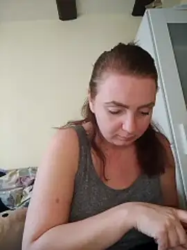 Bella-Monroe online show from April 19, 2026, 4:30 pm