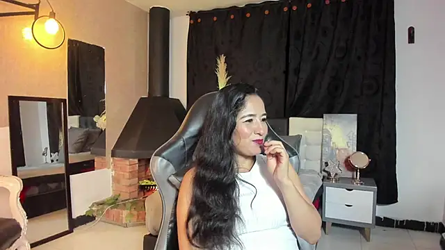 Vicky Angeel online show from June 4, 2026, 3:55 am