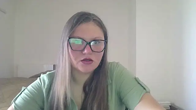 Snapshot of MuseChic_Wild chatting on July 30, 2026, 7:18 am MuseChic Wild online show from July 30, 2026, 7:18 am