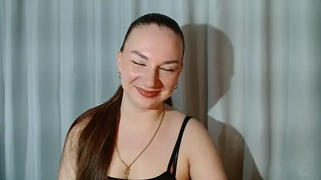 Belle Fiesta online show from March 30, 2026, 9:38 pm