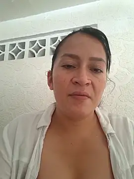 Snapshot of Dr_Edna_naughty chatting on May 10, 2026, 3:36 pm Dr Edna naughty online show from May 10, 2026, 3:36 pm