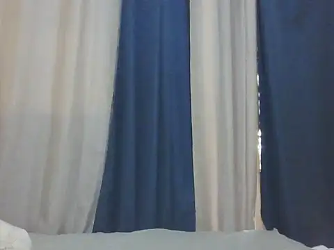 Snapshot of niki301 chatting on April 10, 2026, 2:35 pm niki301 online show from April 10, 2026, 2:35 pm