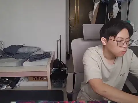 Snapshot of Sh-618 chatting on March 9, 2026, 7:56 am Sh-618 online show from March 9, 2026, 7:56 am