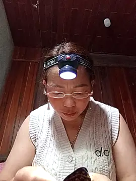 Yellow-pink online show from April 19, 2026, 1:34 pm