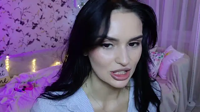 MilaaSweety online show from August 7, 2026, 8:15 pm