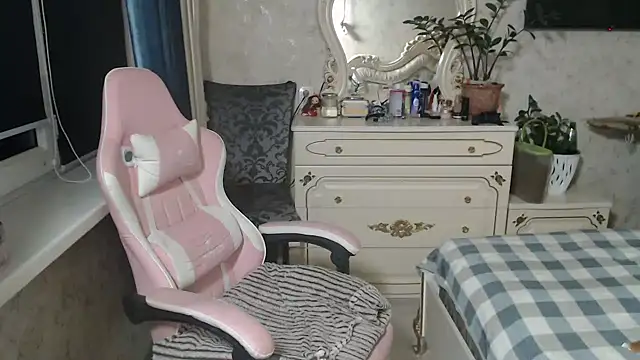 Sweet Lena7 online show from June 12, 2026, 3:54 pm