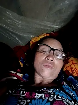 Tina6886 online show from April 21, 2026, 8:15 pm