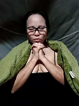 Tina6886 online show from April 25, 2026, 1:25 pm