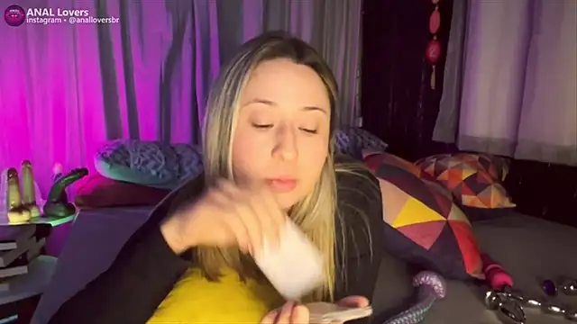 Snapshot of analloversbr chatting on May 23, 2026, 1:26 am analloversbr online show from May 23, 2026, 1:26 am