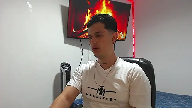 JUAN CAMILOXXX online show from April 5, 2026, 3:46 am