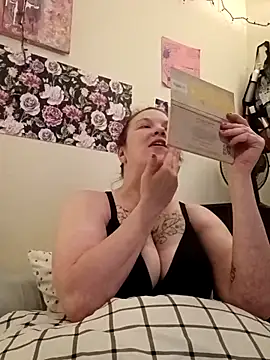 Sluttynoel online show from May 1, 2026, 10:37 pm